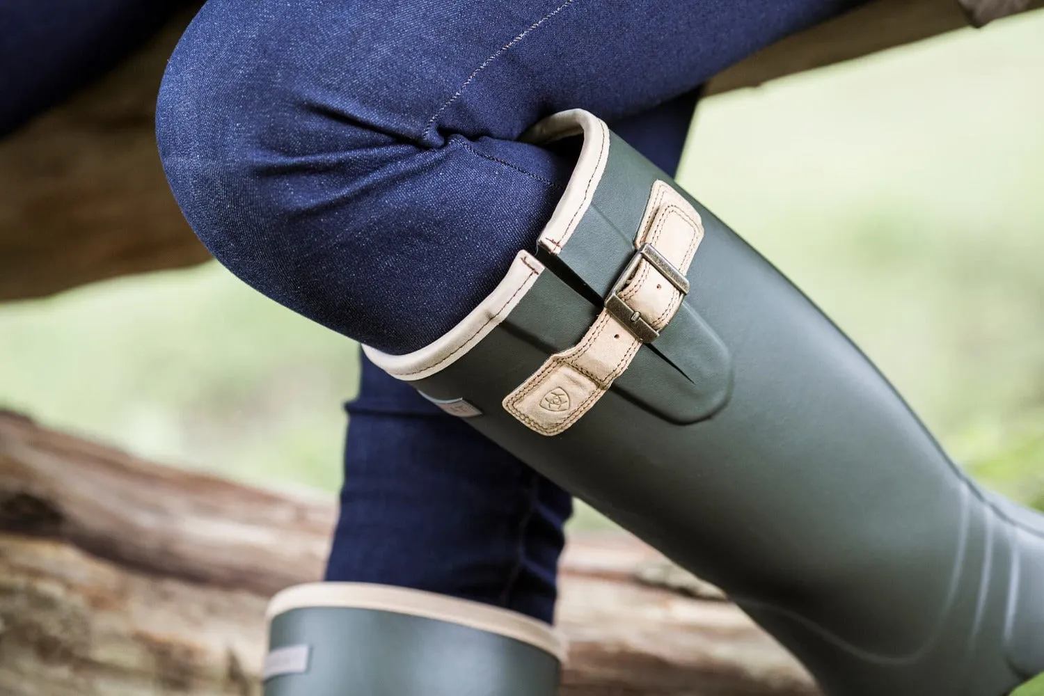 Ariat Women's Burford Insulated Wellington Boot in Olive Green