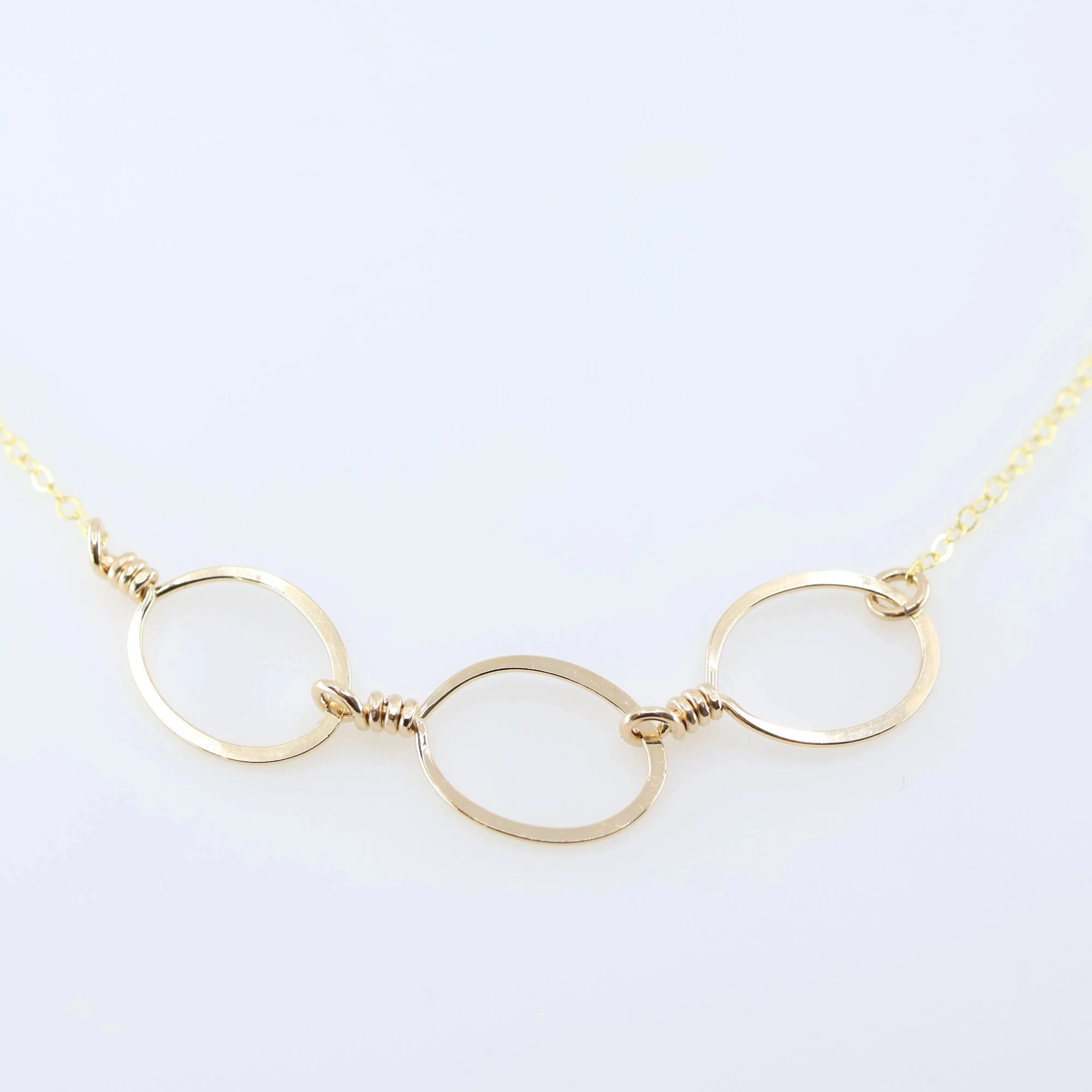Forged 3 Oval Necklace
