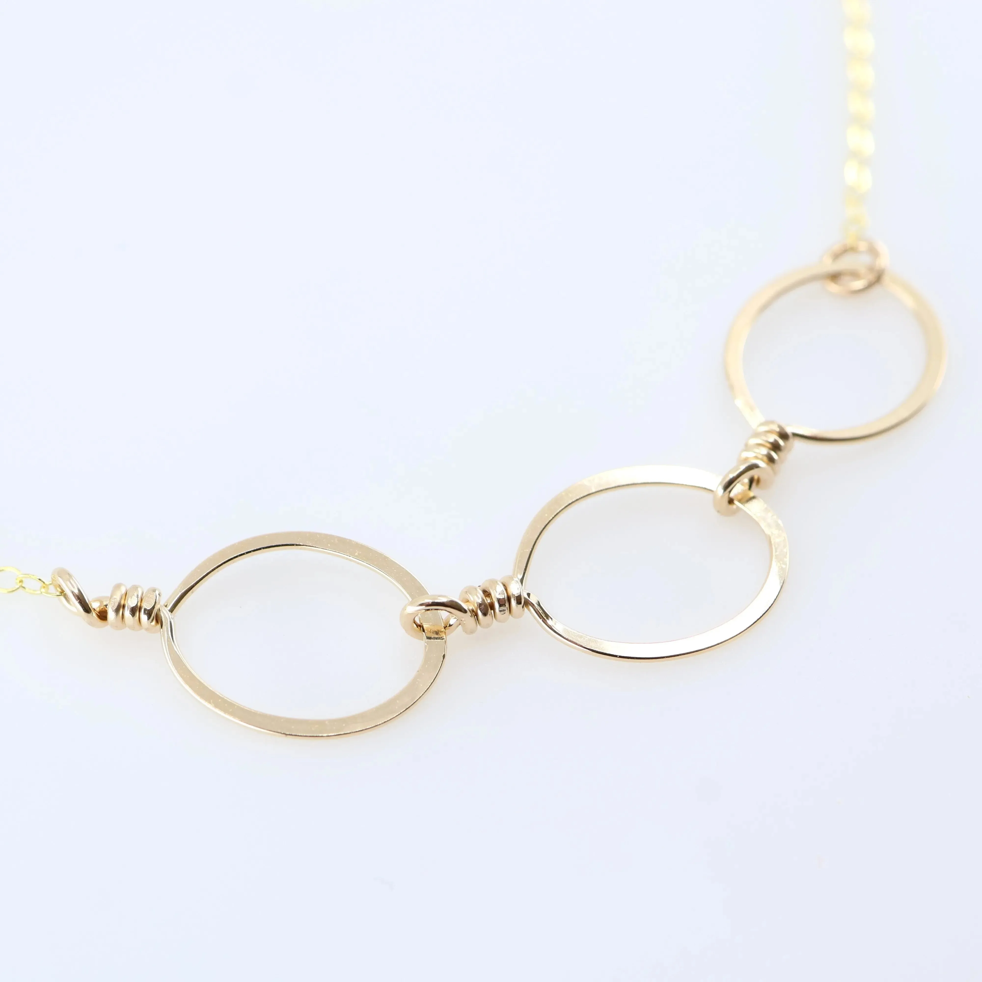 Forged 3 Oval Necklace