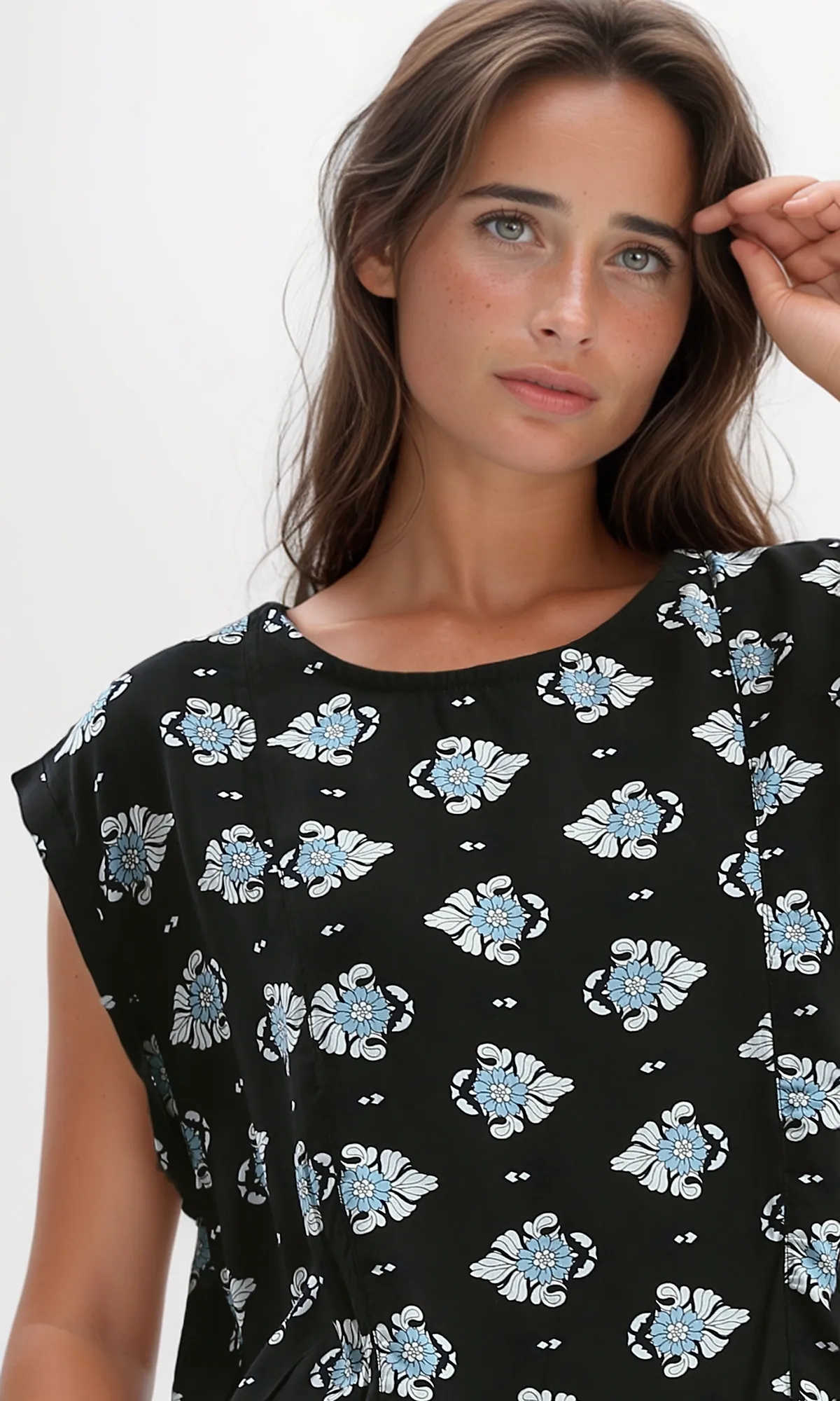 o180011-women-short-sleeve-shirt-women