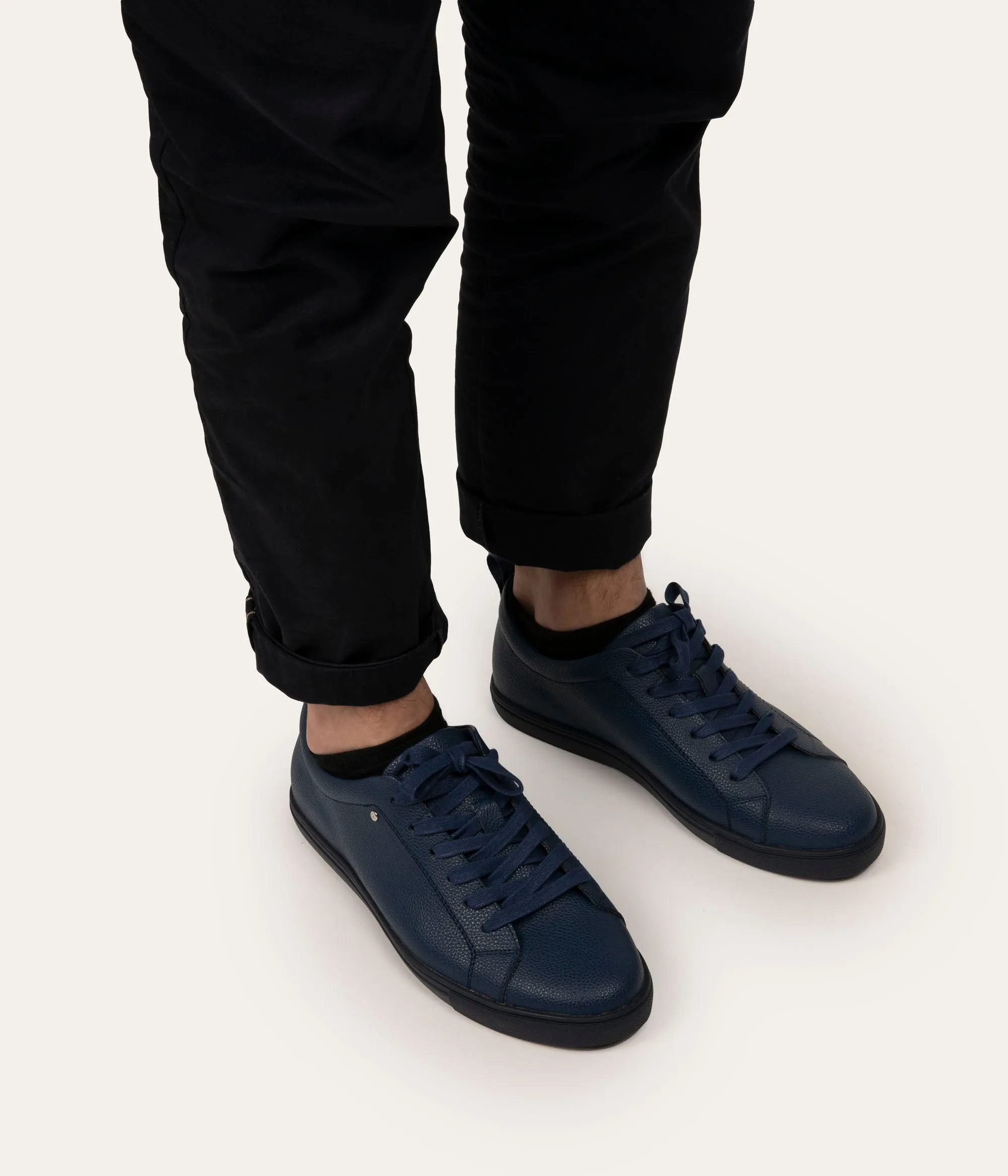 YUVI Men's Vegan Sneakers